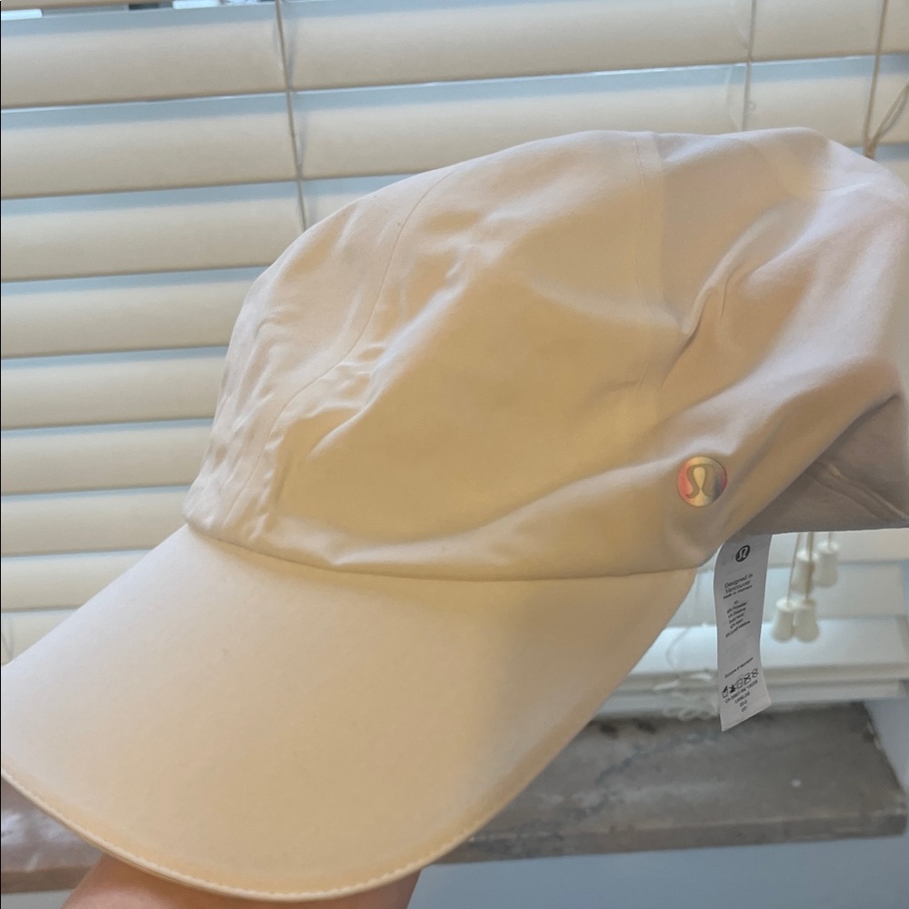 Lululemon White Hat - one size